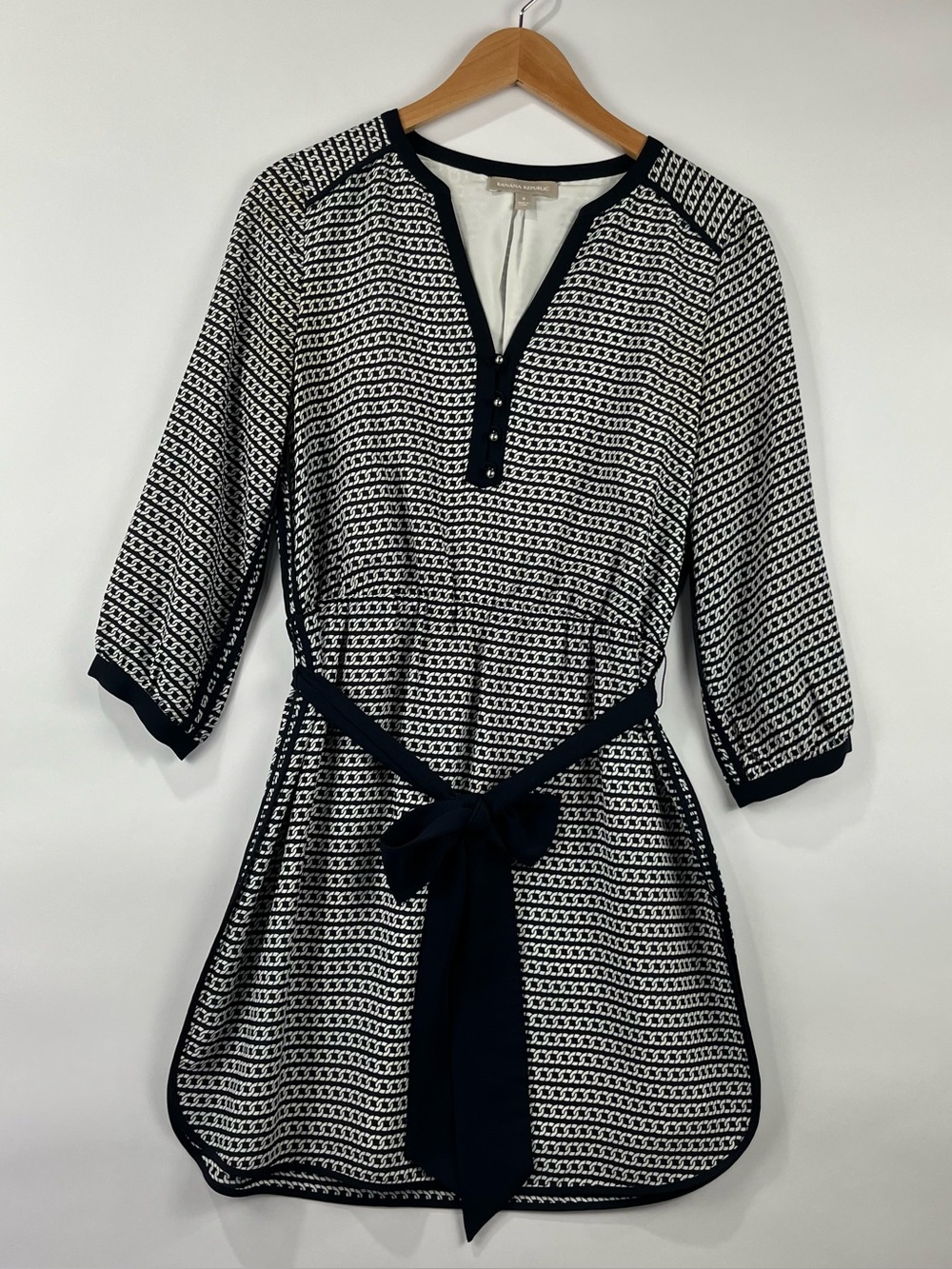 Banana Republic Lined Belted Dress Detachable Tie Metallic Button Detail